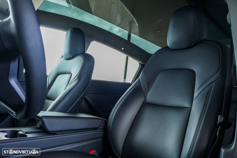 Tesla Model Y Performance Tração Integral - 17
