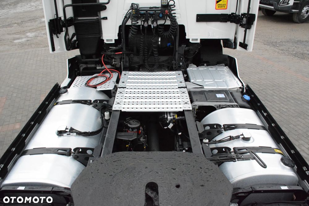 Renault T 460 / 2022r / Retarder / 2 baki / 2 łóżka / Lodówka / Mały przebieg - 10