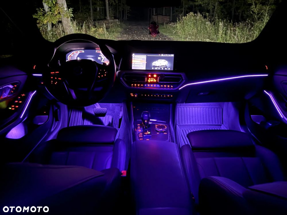 BMW Seria 3 330i Sport - 26