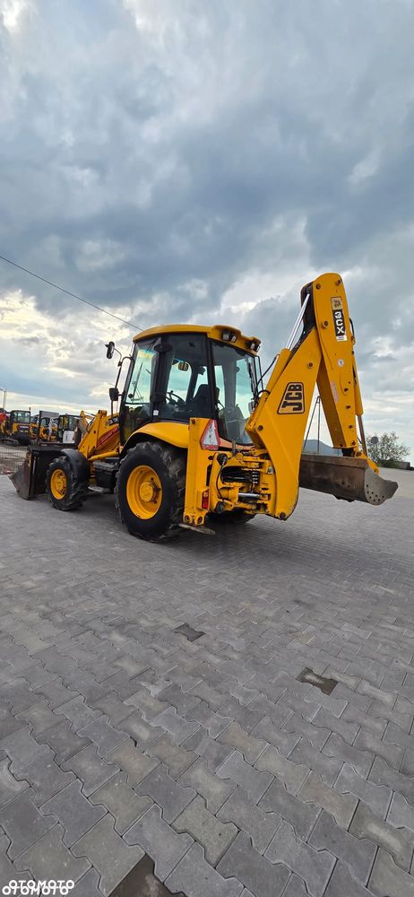 JCB 3CX - 4