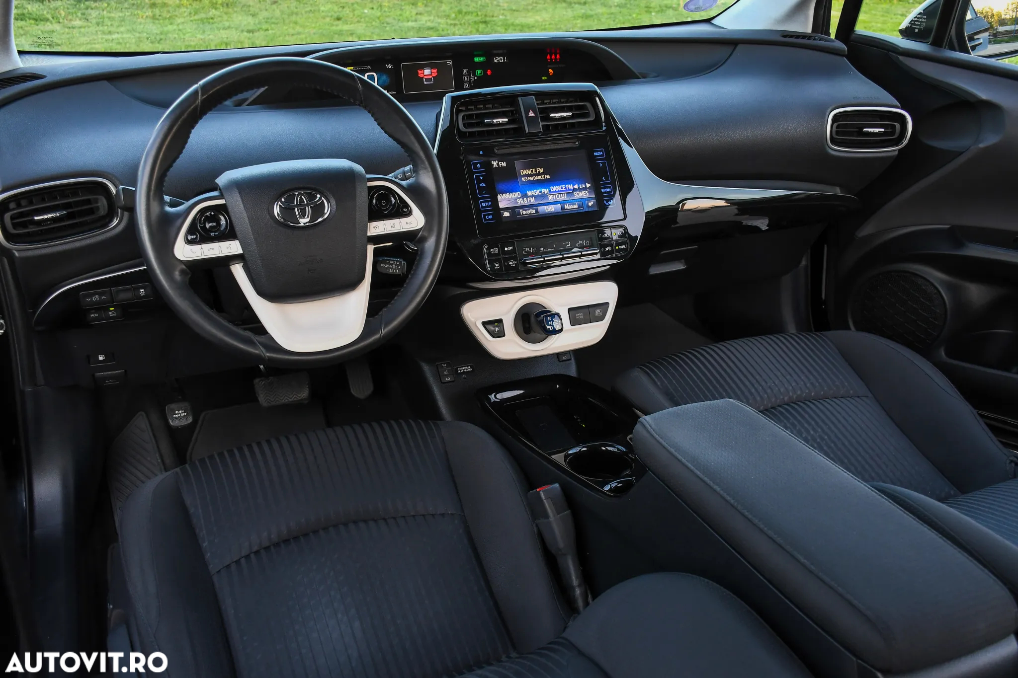 Toyota Prius 1.8 Dual VVT-i Sol+ - 16