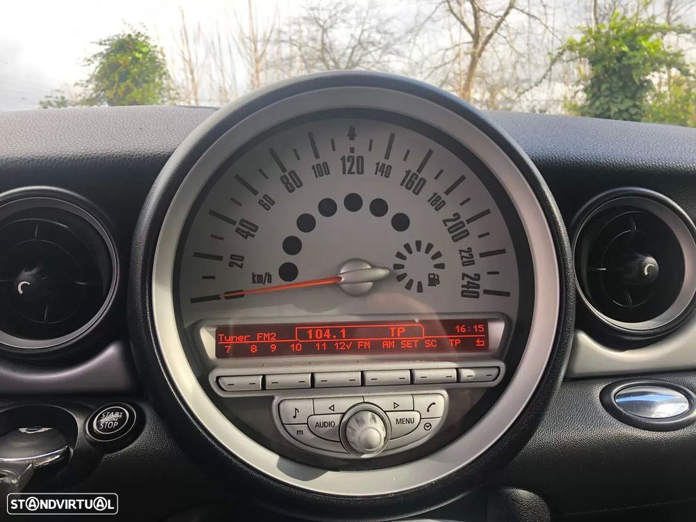 MINI 3 Portas Cooper D - 10