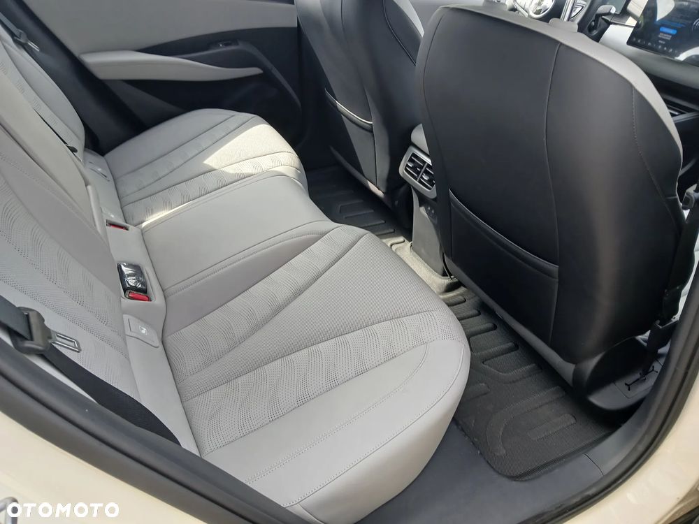 BYD Seal 6 - 13