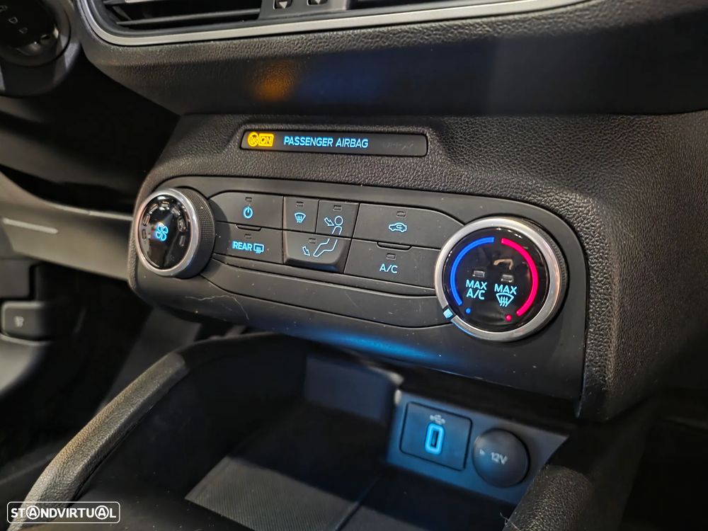 Ford Focus SW 1.0 EcoBoost S&S ACTIVE - 26