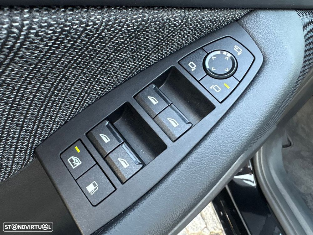 BMW 225xe Active Tourer e xDrive Edição Optimized - 20