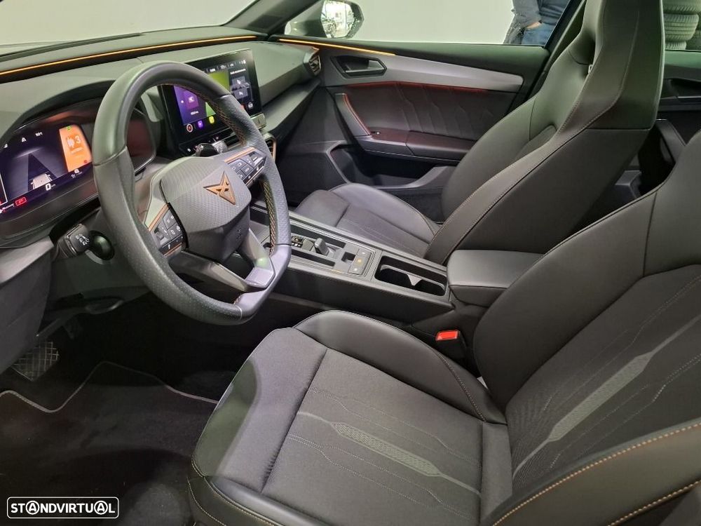 Cupra Leon 1.5 eTSI MID DSG - 13