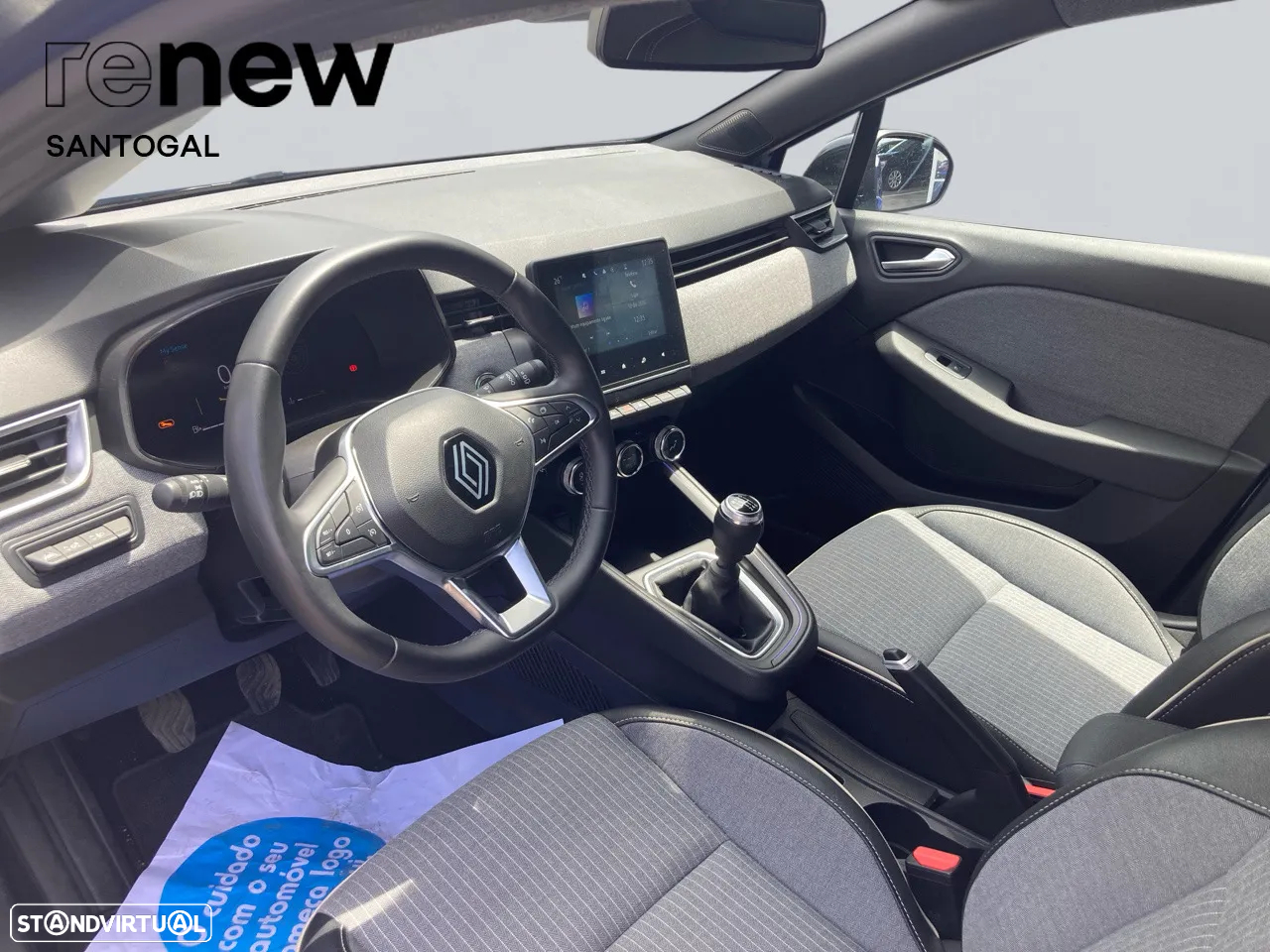 Renault Clio 1.0 TCe Techno Bi-Fuel - 10