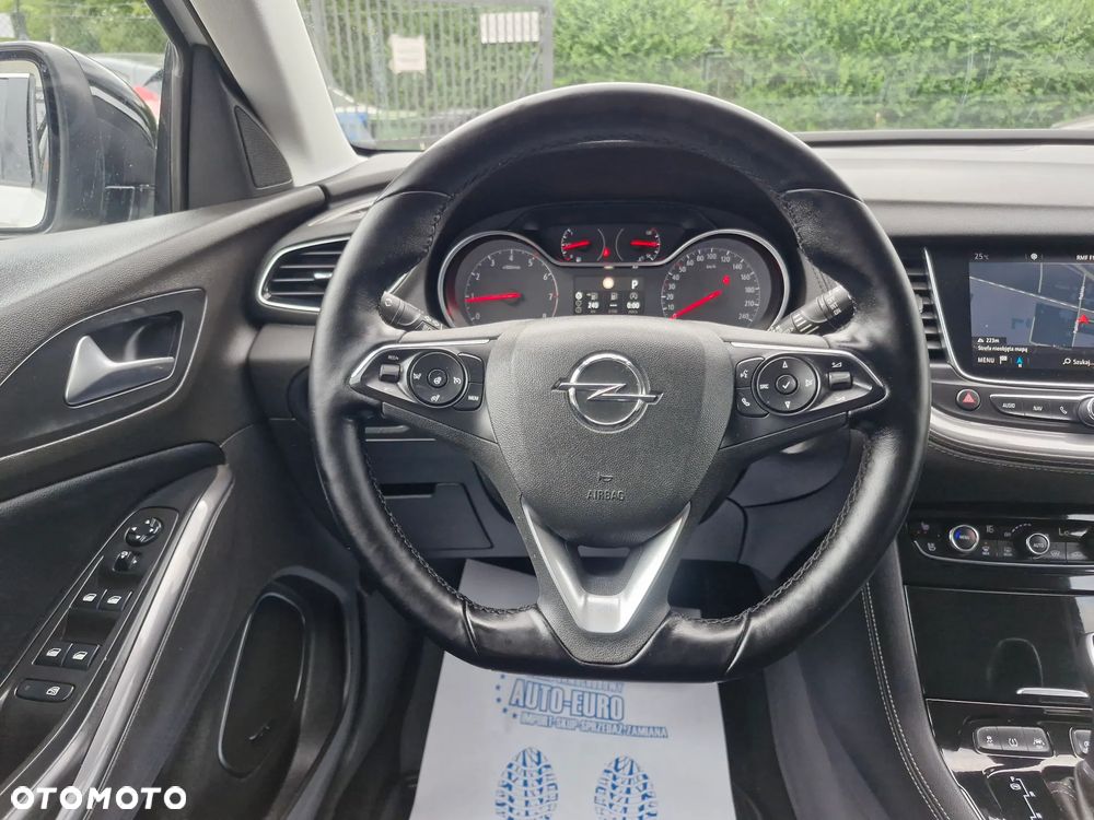 Opel Grandland X 1.6 Start/Stop Automatik Business INNOVATION - 27