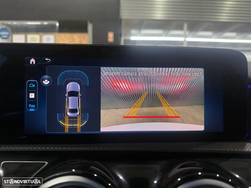 Mercedes-Benz A 200 Limousine 7G-DCT AMG Line - 12