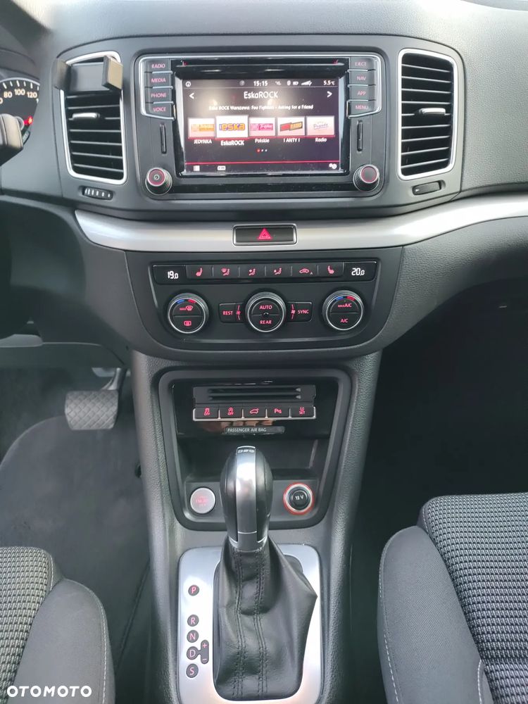 Volkswagen Sharan 2.0 TDI DSG (BlueMotion Technology) Comfortline - 16