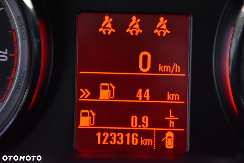 Opel Zafira Tourer 1.4 Turbo Innovation - 28