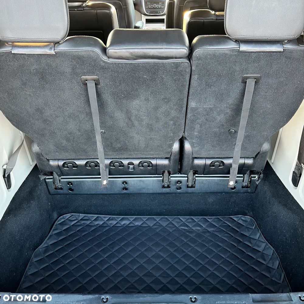 Lancia Voyager 2.8CRD Gold - 15