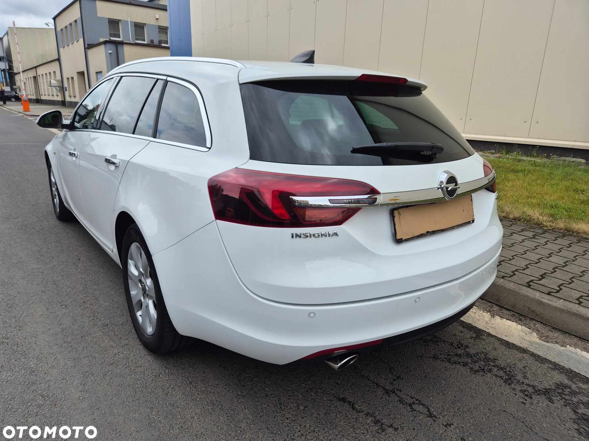 Opel Insignia Sports Tourer 2.0 Diesel 4x4 Exclusive - 4