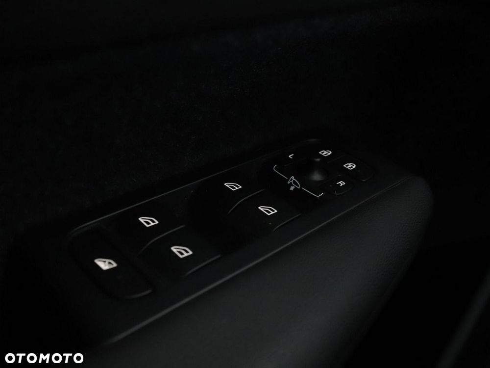 Volvo XC 40 T3 Momentum Core - 31