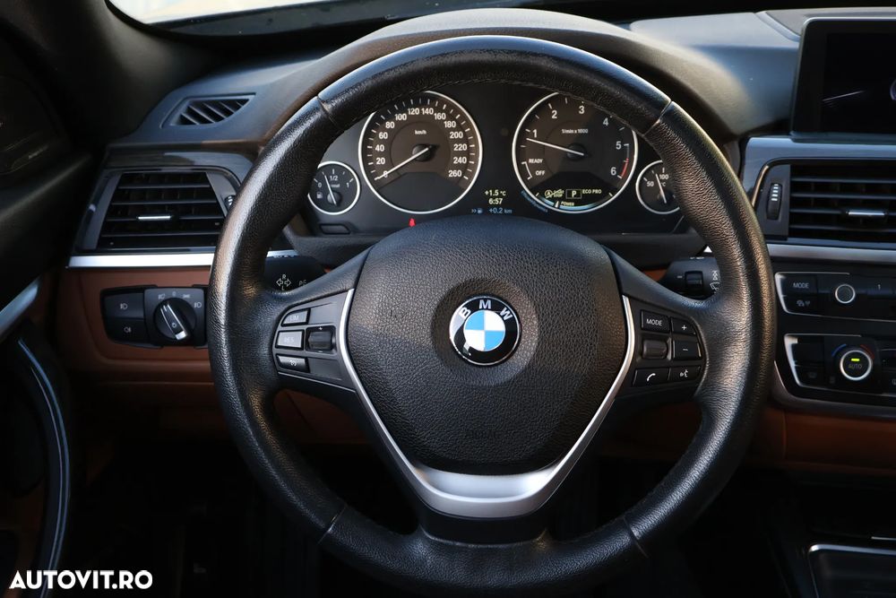BMW Seria 3 325d Aut. Luxury Line - 14