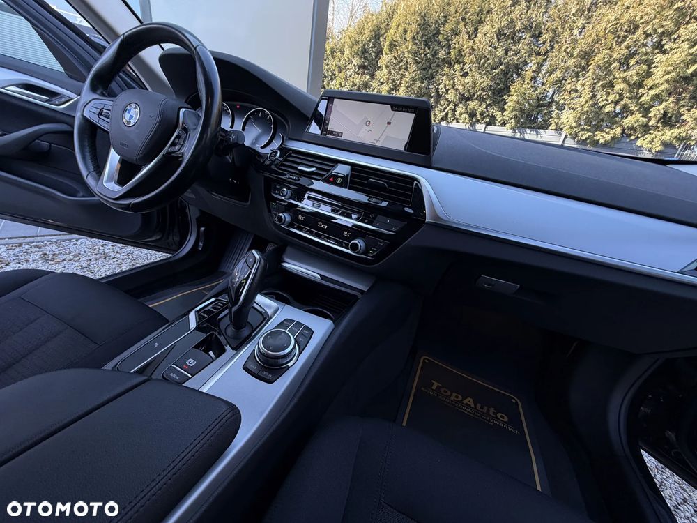 BMW Seria 5 520d - 17