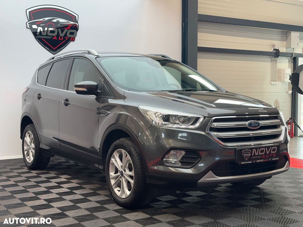 Ford Kuga 2.0 TDCi 4x4 Aut. Titanium - 3