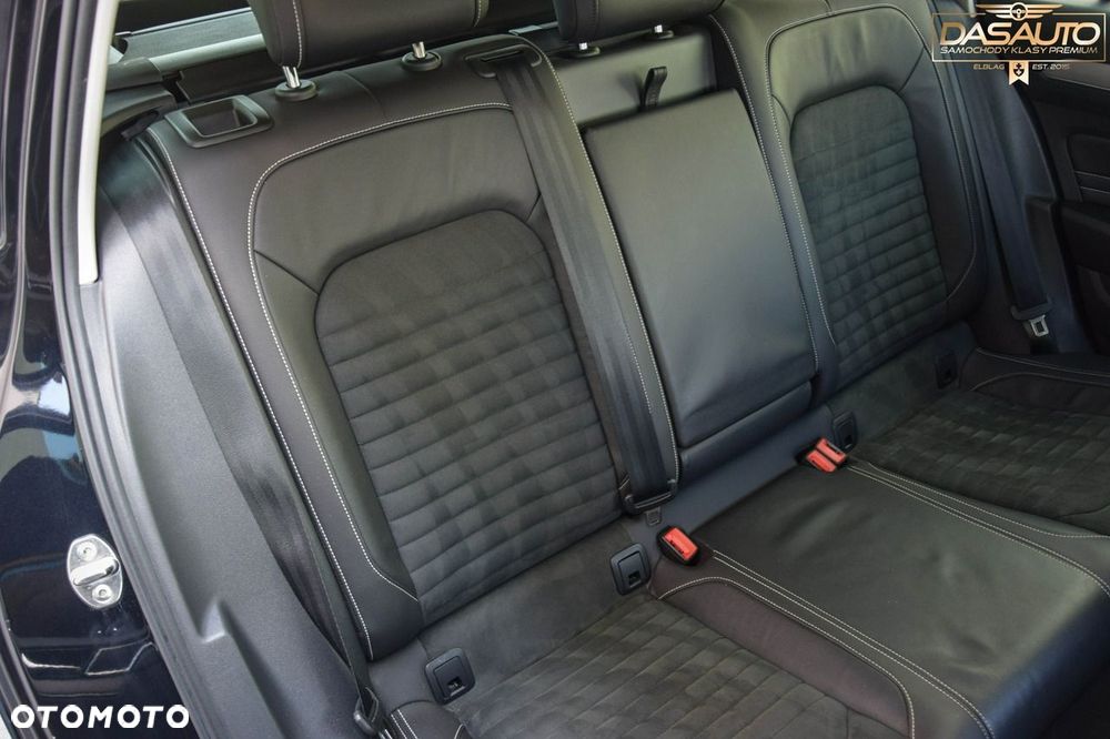 Volkswagen Passat - 35