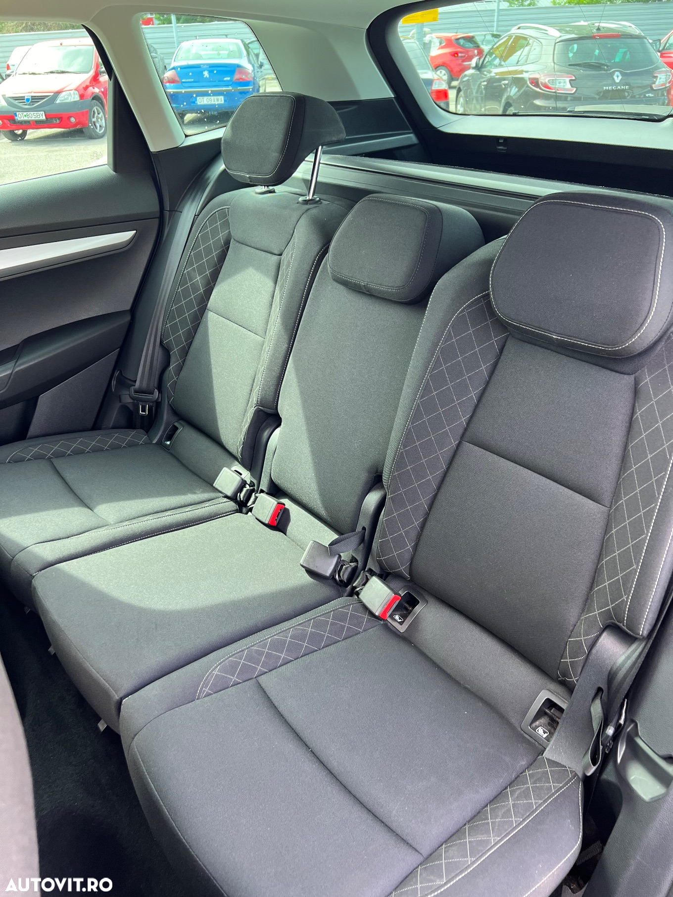 Skoda Karoq 1.6 TDI DSG Ambition - 9