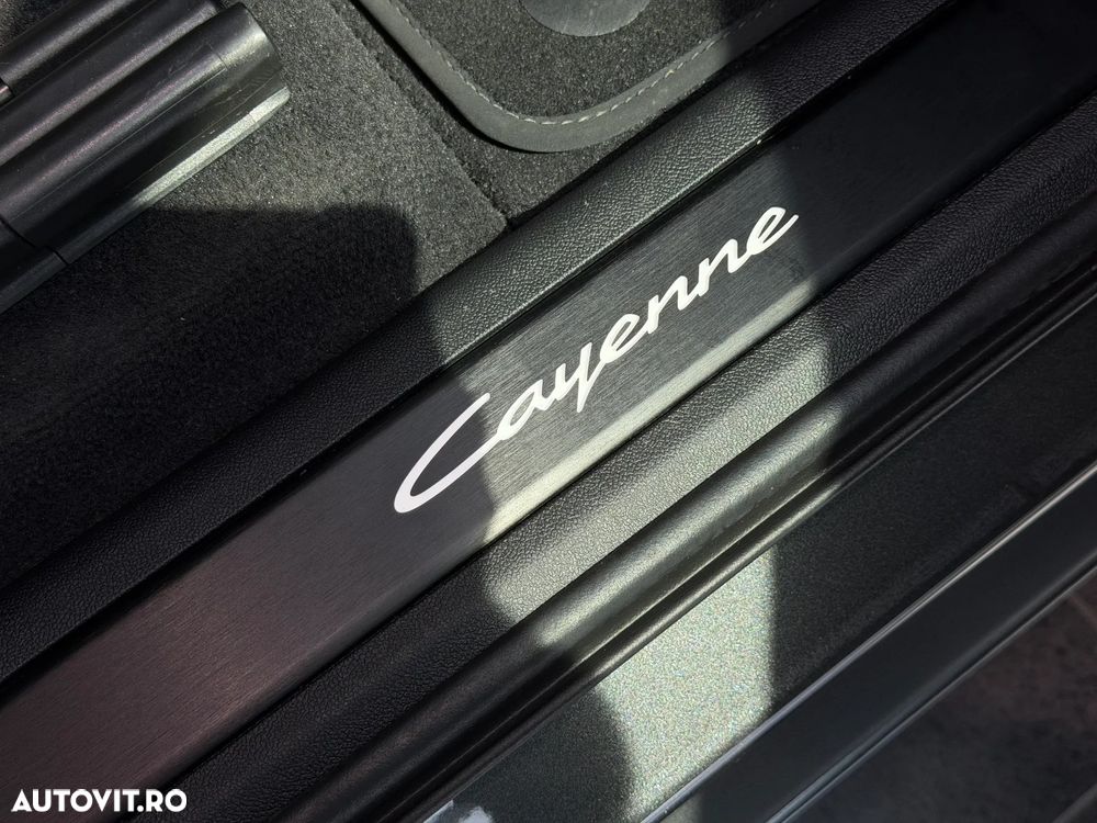 Porsche Cayenne Black Edition - 39