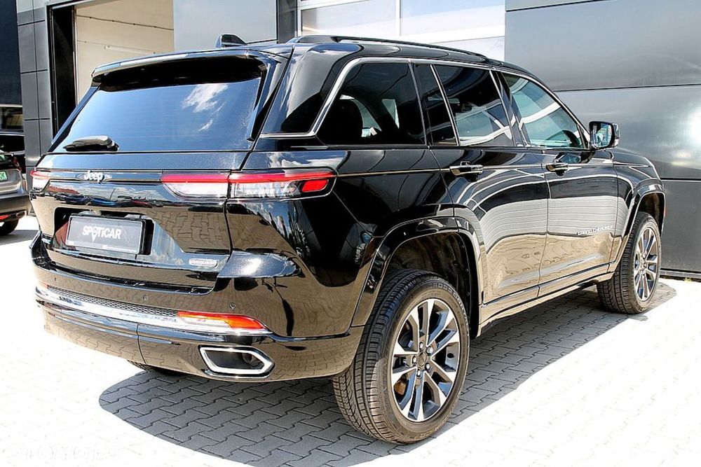 Jeep Grand Cherokee - 19