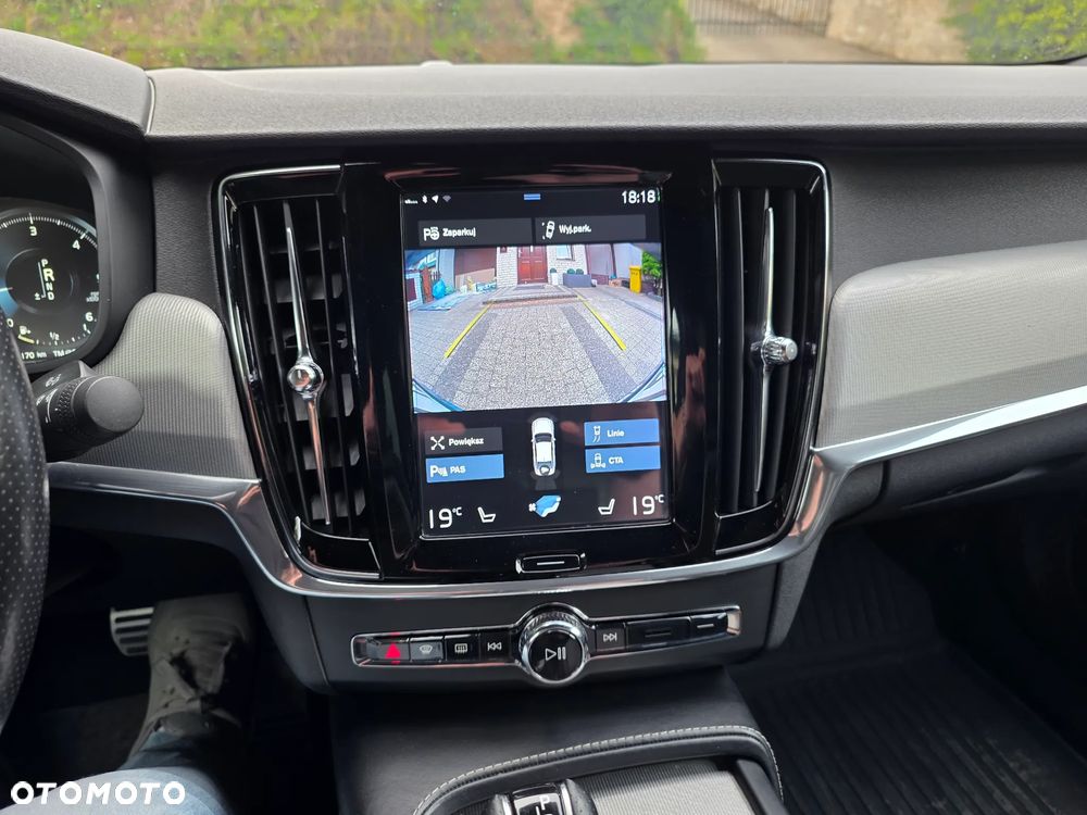 Volvo S90 D4 Geartronic R Design - 19