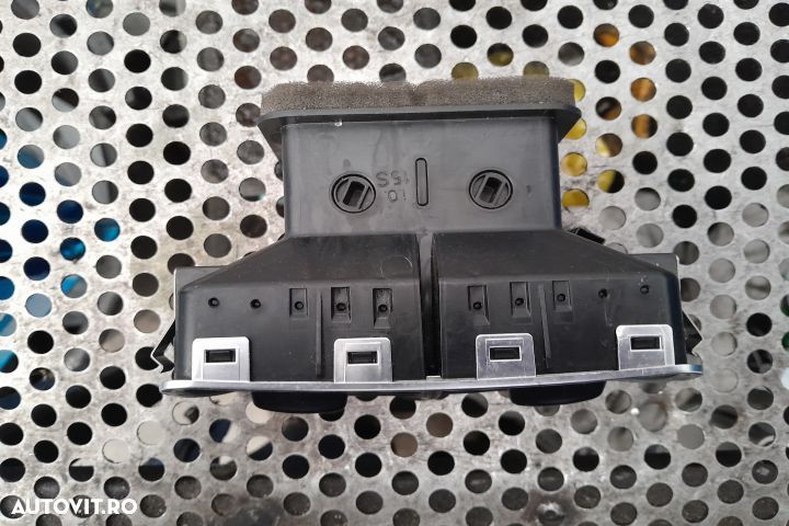 Grila ventilatie bord centru 4F0819203C Audi A6 4F/C6 [2004 - 2008] S - 7