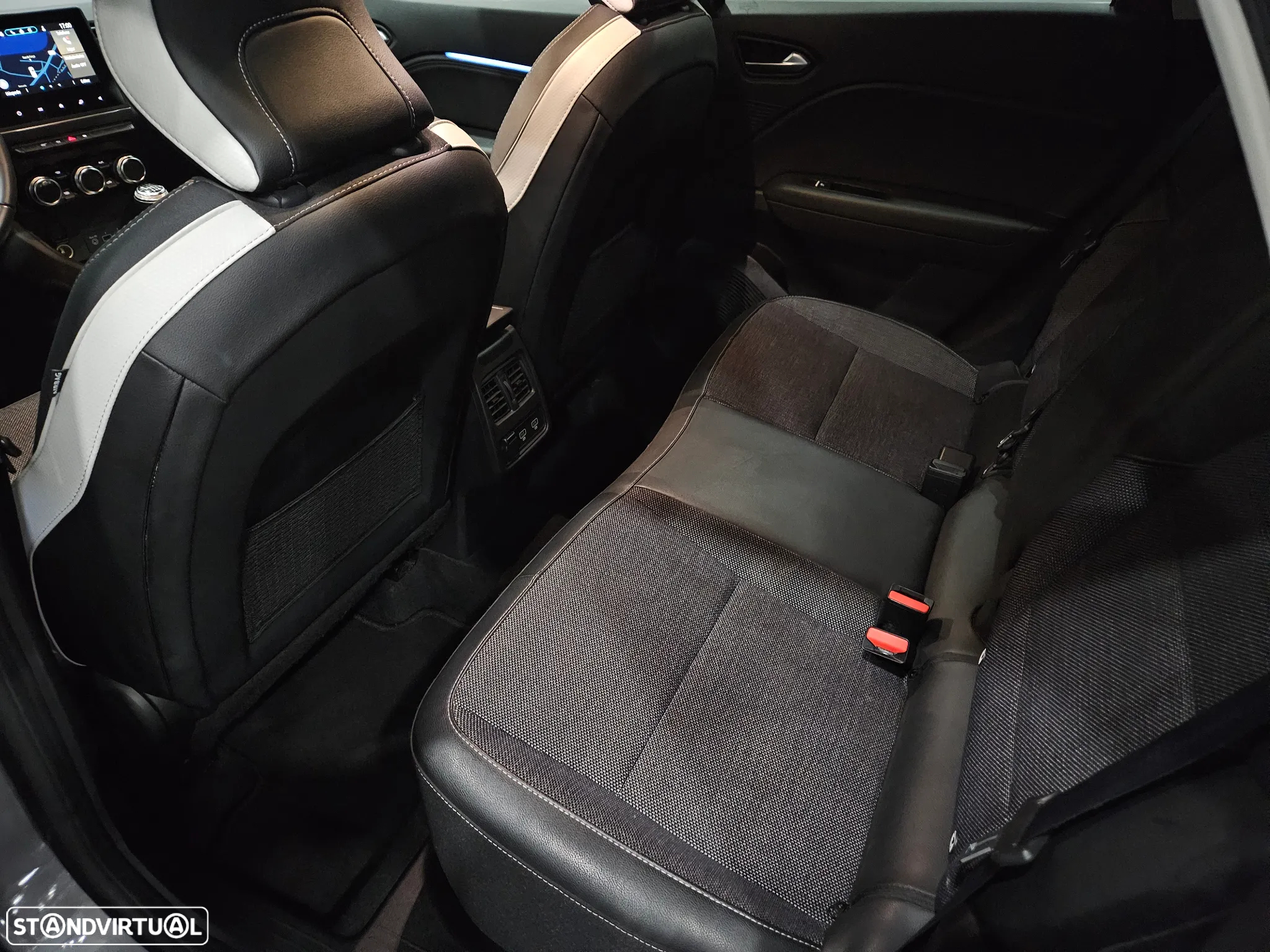 Renault Captur 1.0 TCe Techno - 13