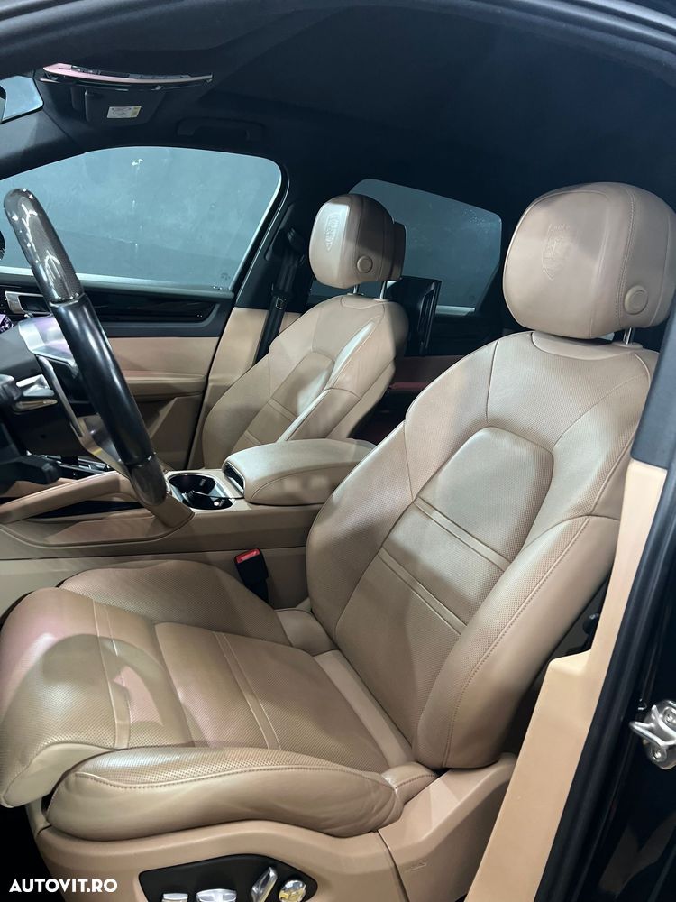 Porsche Cayenne S - 13