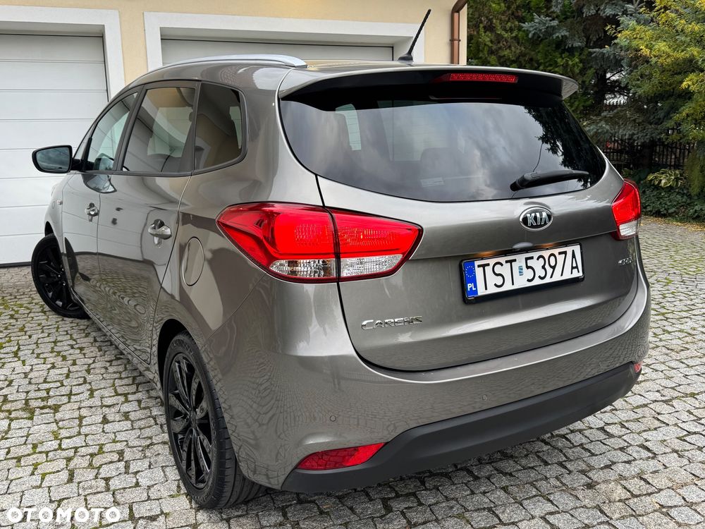 Kia Carens 1.7 CRDi L DCT - 12