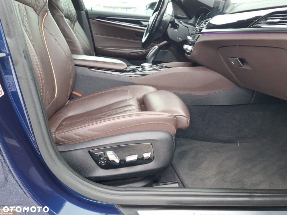 BMW Seria 5 530d Luxury Line - 23