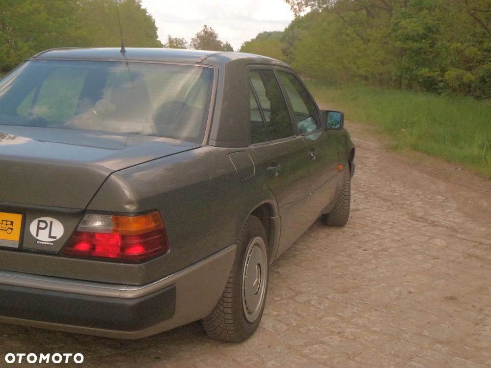 Mercedes-Benz W124 (1984-1993) - 10