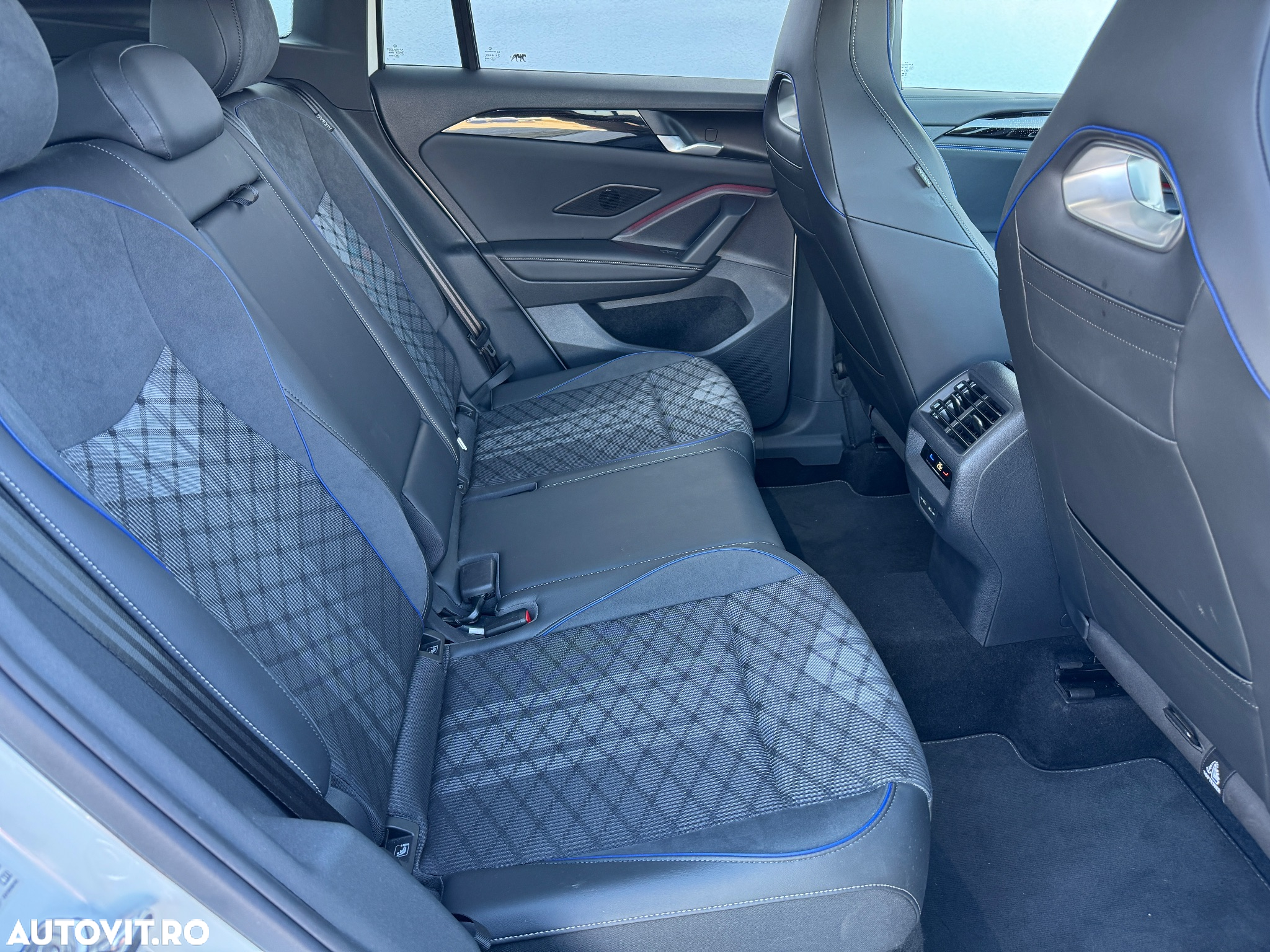 Volkswagen Tiguan 2.0 TDI DSG 4Motion R-Line - 25
