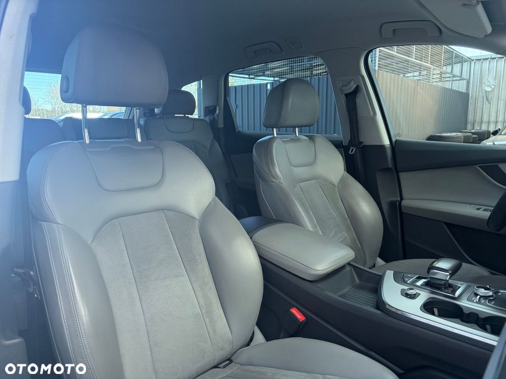 Audi Q7 - 22