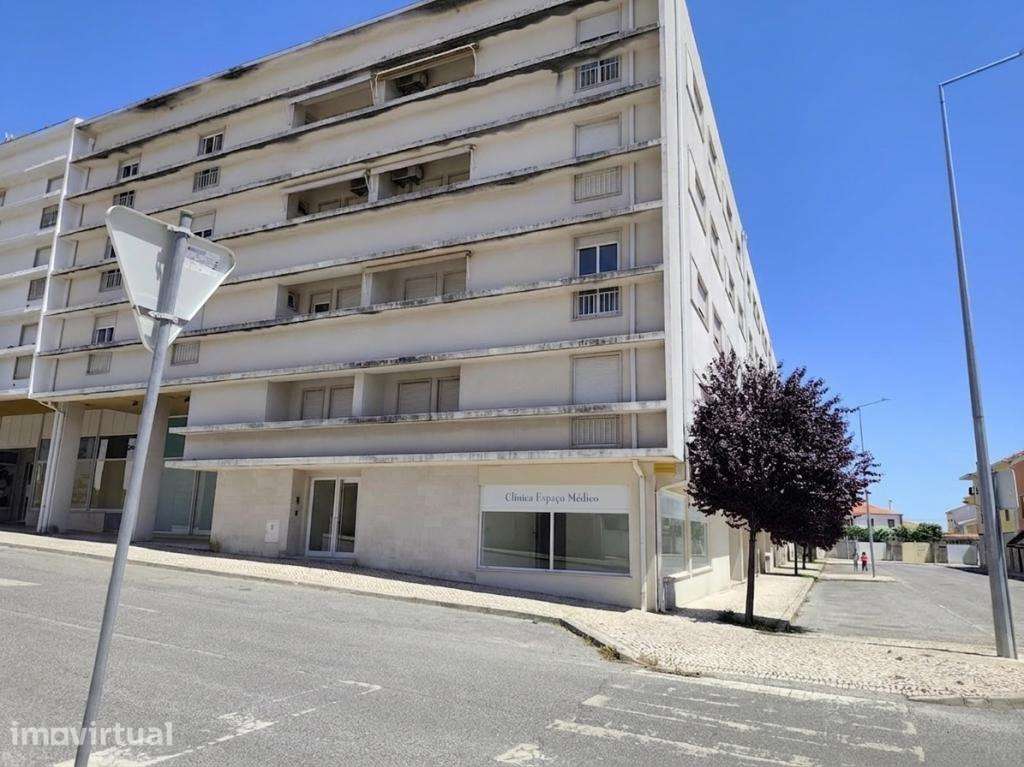 Apartamento T4 - Grande imagem: 2/17