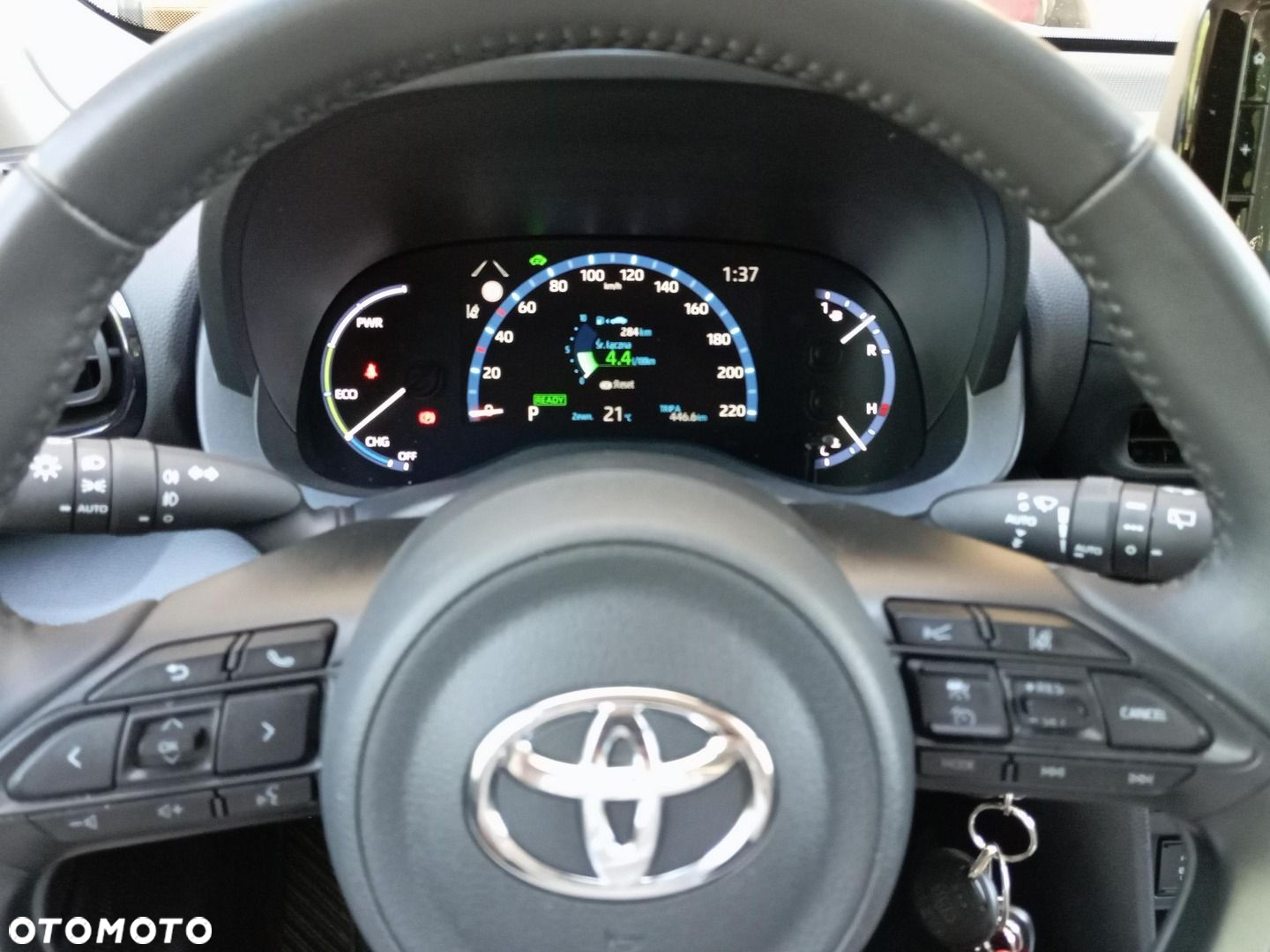 Toyota Yaris Cross Hybrid 1.5 Comfort 4x4 - 14