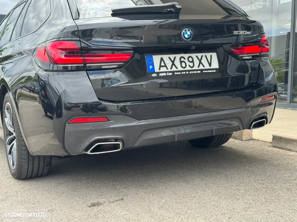 BMW 530 e Pack Desportivo M - 27