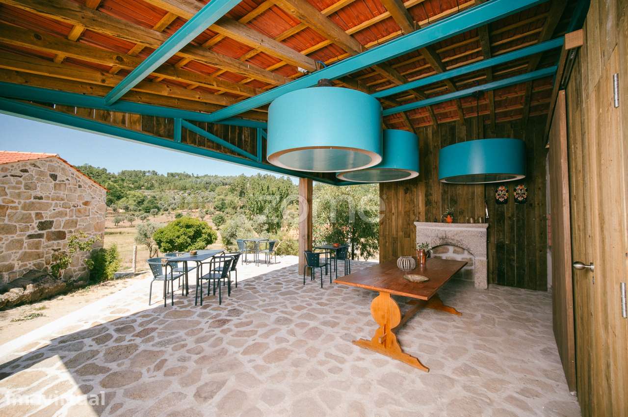 Quinta com Casinhas em Pedra, recuperadas, para turismo ou habitação - Grande imagem: 2/39