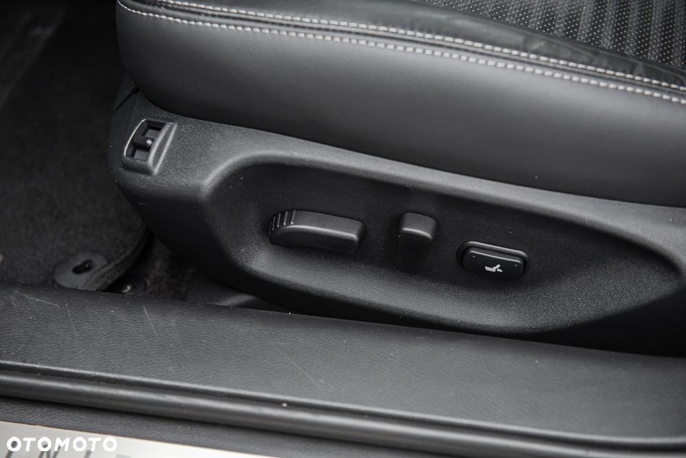 Infiniti Q50 Q50S Hybrid Sport Tech AWD - 17