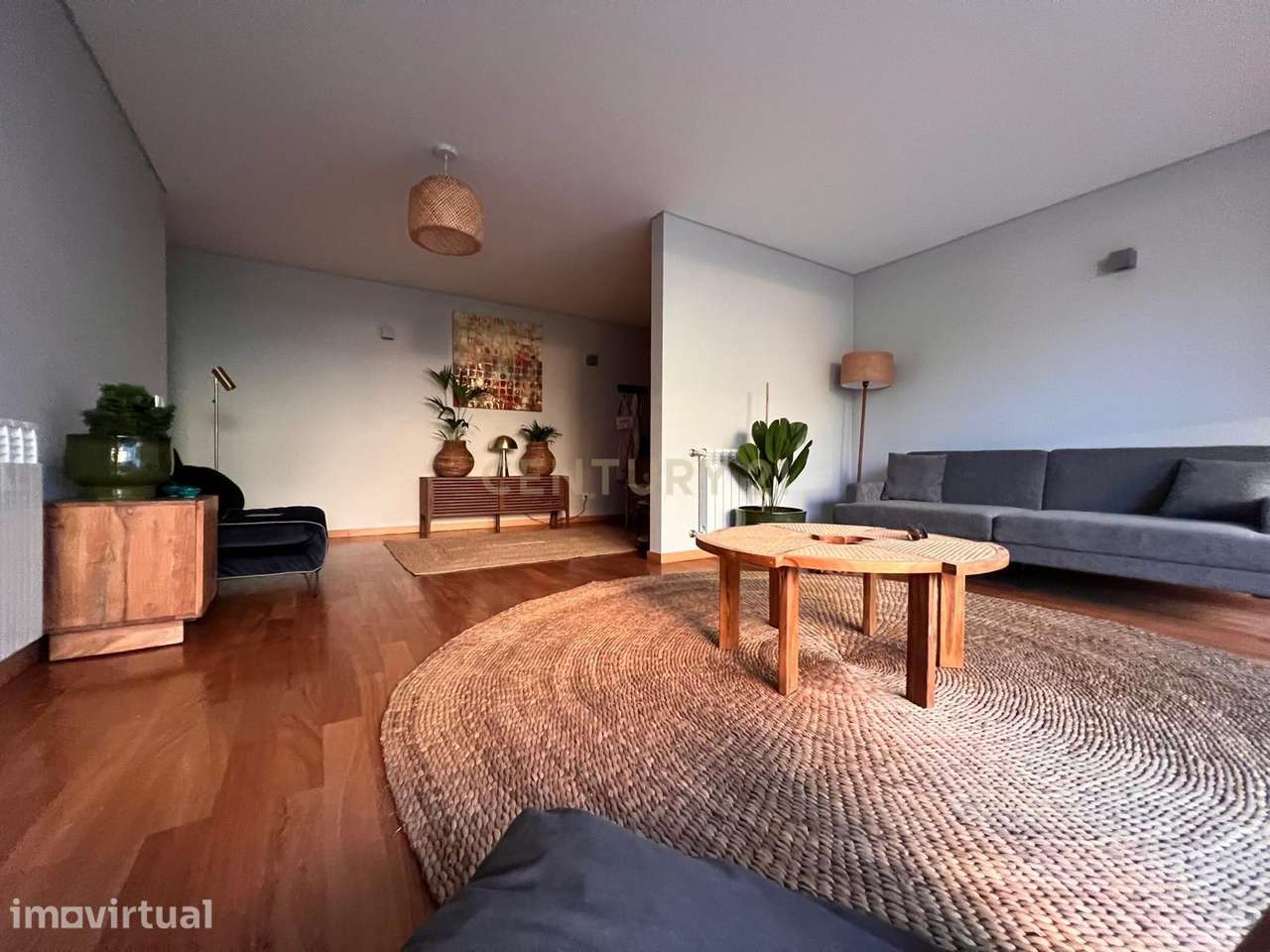 Deslumbrante Apartamento T1 Primeira Linha de Mar, Piscina e Garagem | - Grande imagem: 5/37