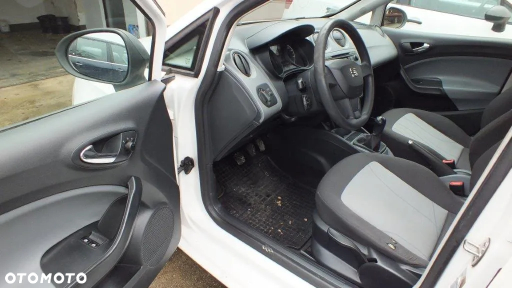 Seat Ibiza 1.4 16V Reference - 5