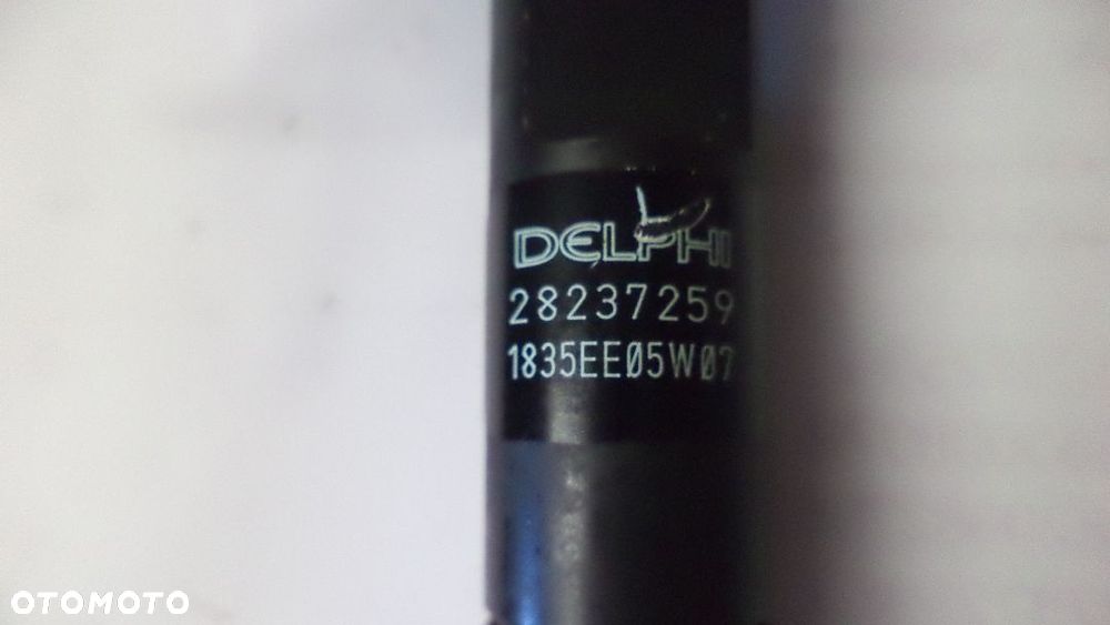 Wtrysk wtryskiwacz   RENAULT NISSAN H8200827965 - 2