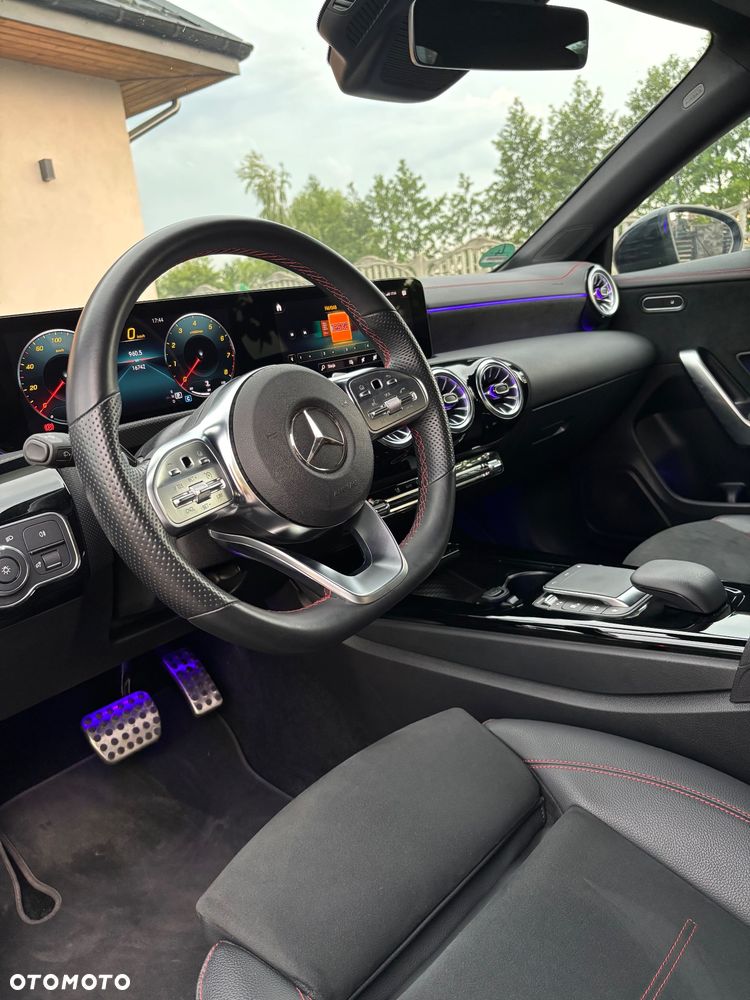 Mercedes-Benz CLA 250 AMG Line 7G-DCT - 11
