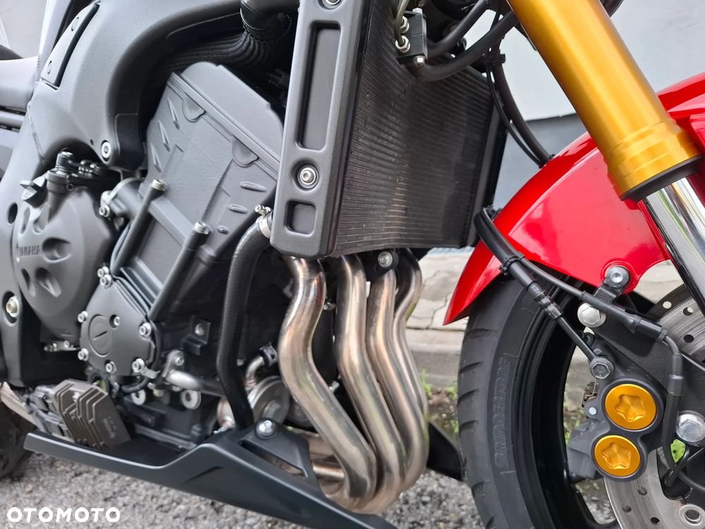 Yamaha FZ8 - 13