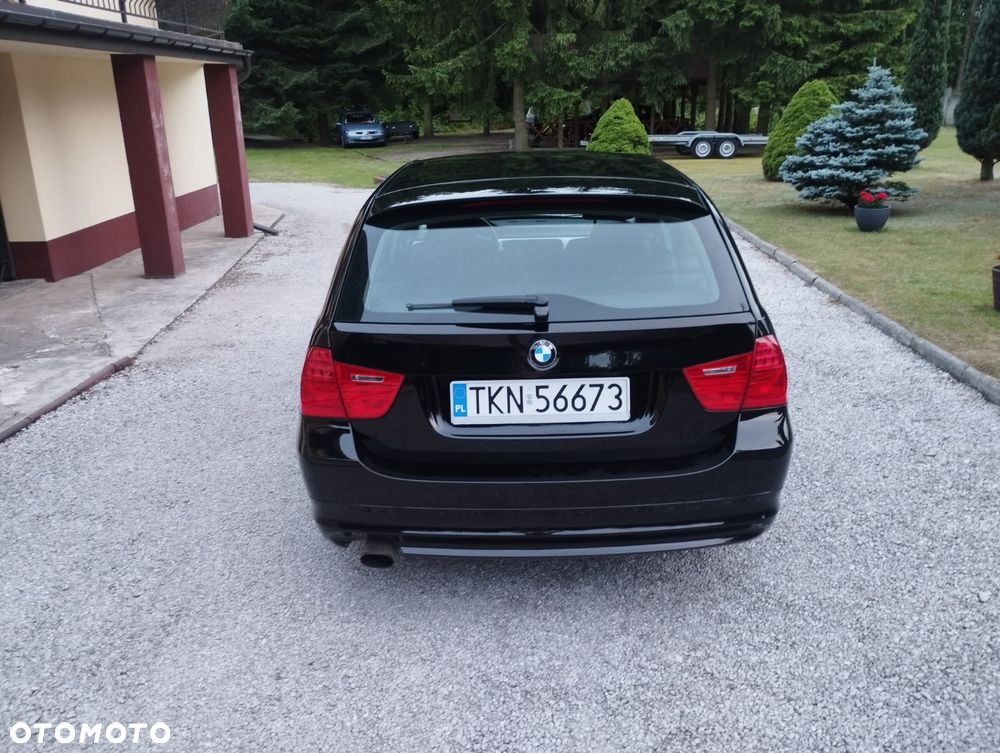 BMW Seria 3 318d - 5