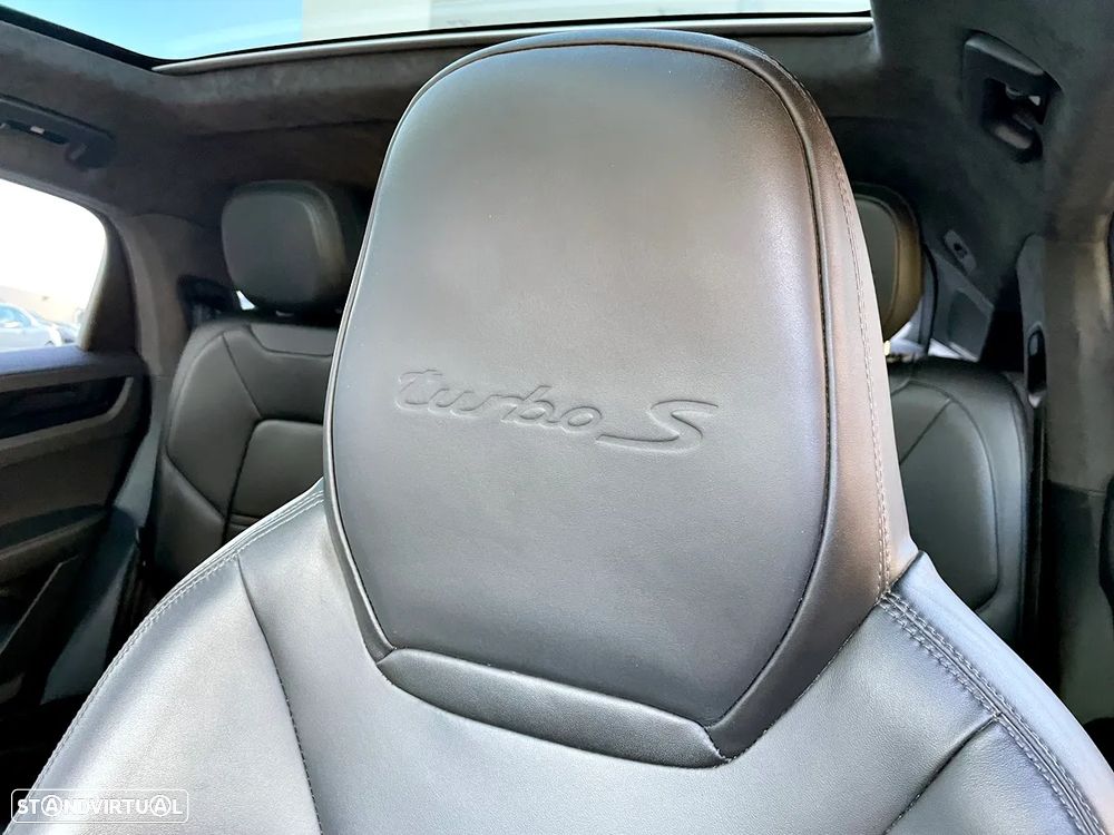 Porsche Cayenne Coupé Turbo S E-Hybrid Tiptronic S - 25