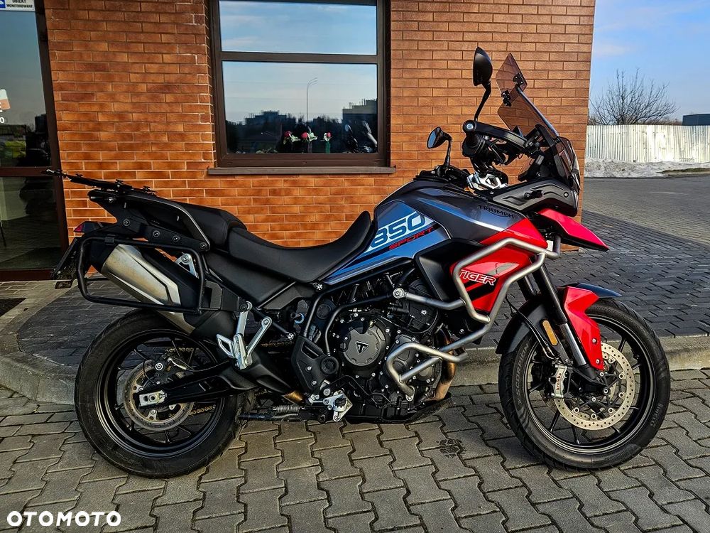Triumph Tiger - 1