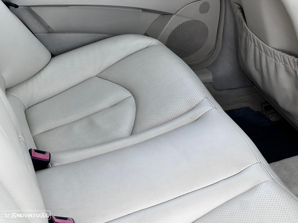 Mercedes-Benz E 220 CDI Auto Elegance - 33