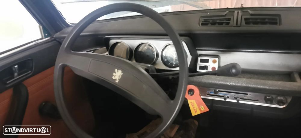 Peugeot 204 - 3