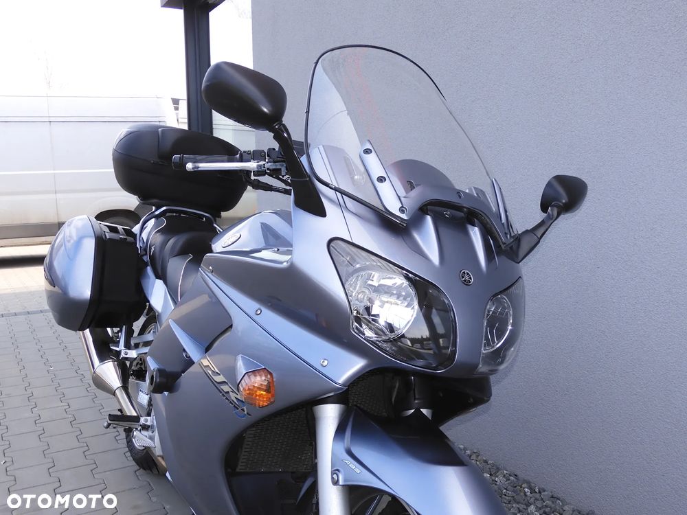 Yamaha FJR - 18